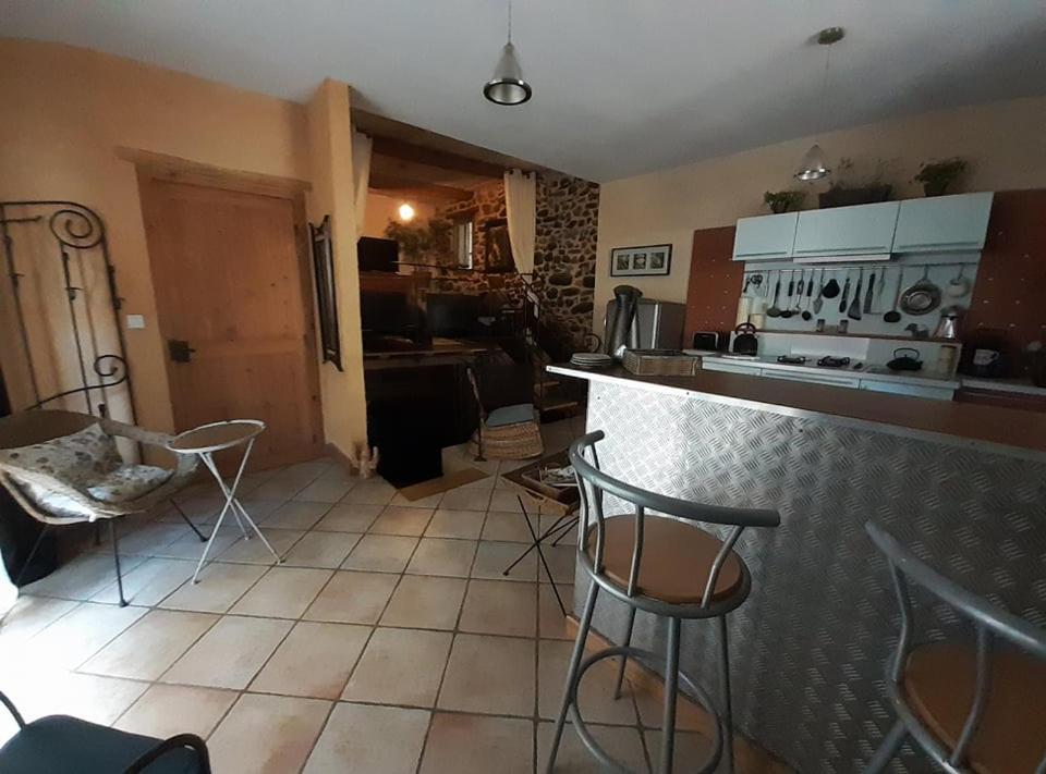 Joli Loft Dans Village Pittoresque Péret Zewnętrze zdjęcie
